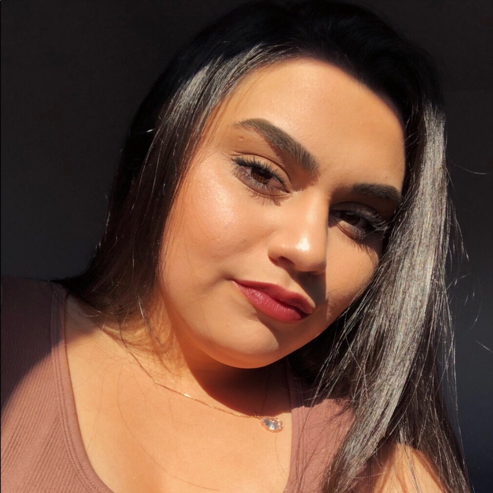 Meet your Posher, Deanna